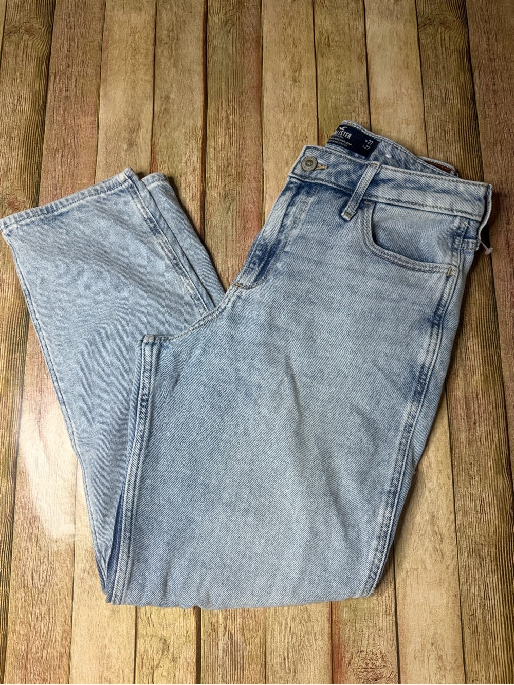 Hollister curvy high-rise mom Jean
